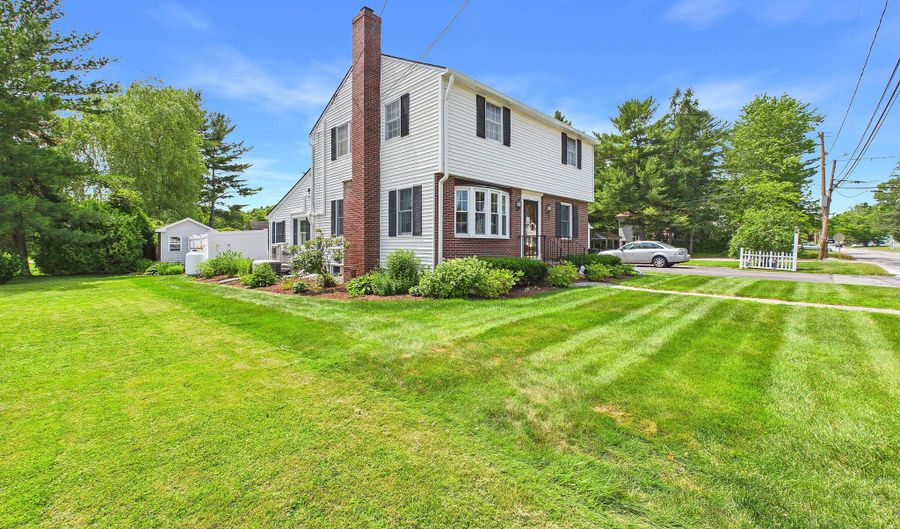34 Windsor Ave, Augusta, ME 04330 - 4 Beds, 2 Bath