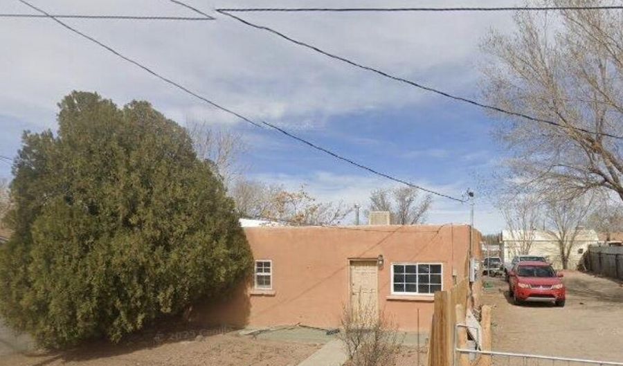 207 Garcia Rd NE, Albuquerque, NM 87113 - 2 Beds, 1 Bath