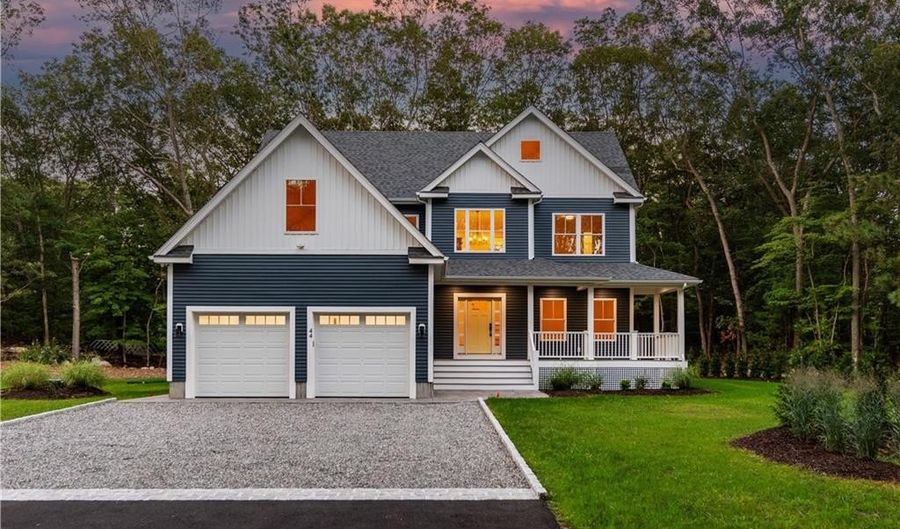 44 Saddlebrook Dr, Warwick, RI 02818 - 4 Beds, 3 Bath