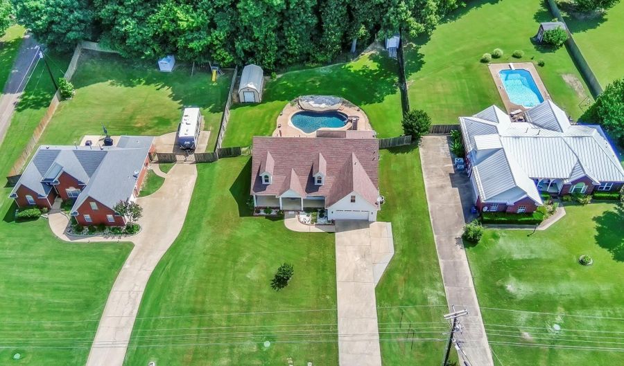 148 CLAIRE Dr, Atoka, TN 38004 - 4 Beds, 4 Bath