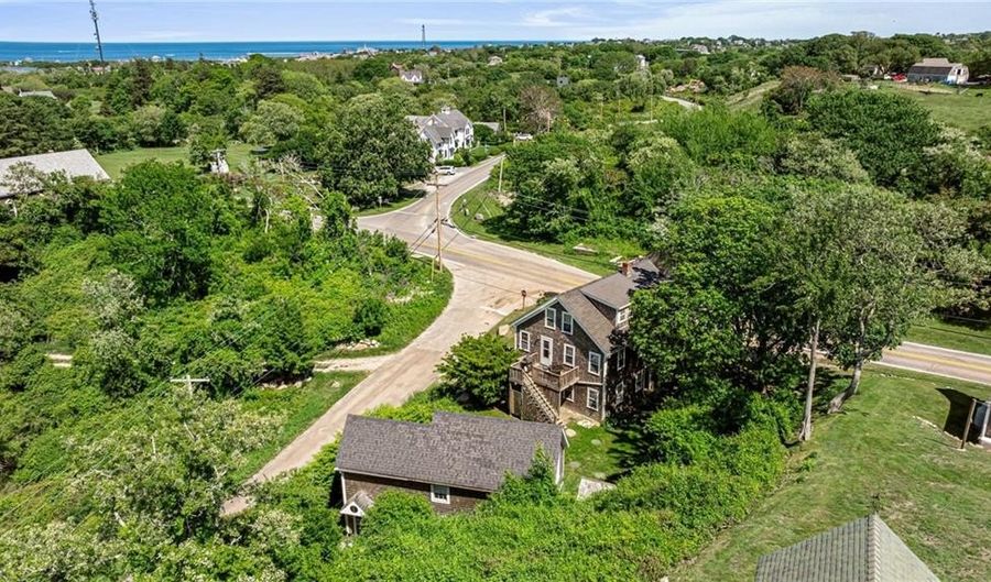 557 Center Rd, Block Island, RI 02807 - 4 Beds, 2 Bath