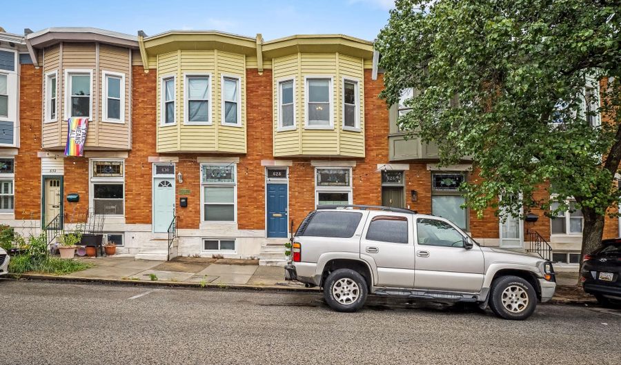 628 S ELLWOOD Ave, Baltimore, MD 21224 - 2 Beds, 3 Bath