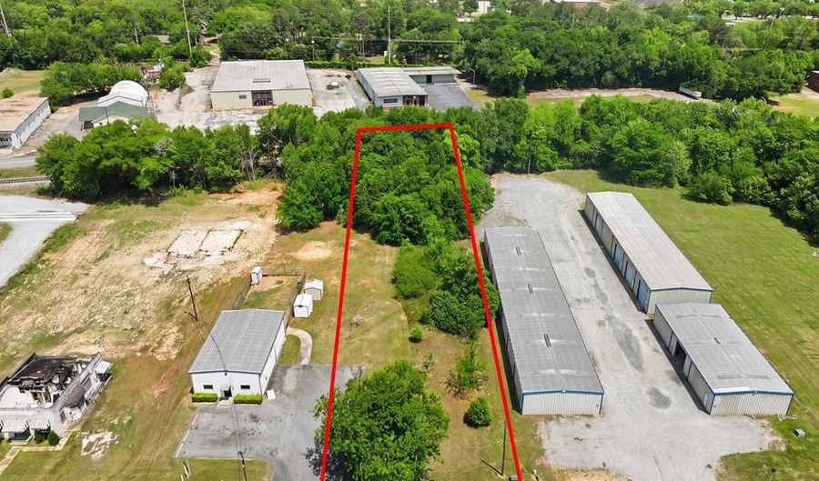821 Flint Ave, Albany, GA 31701 - 0 Beds, 0 Bath