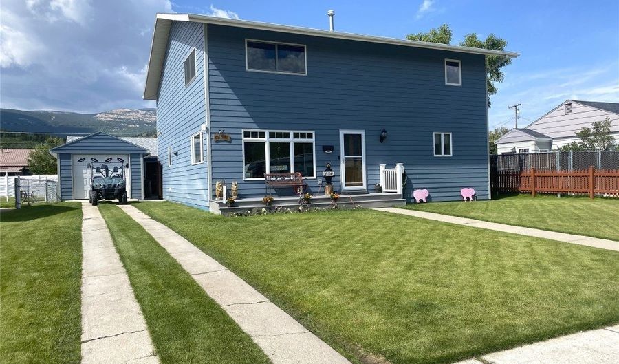 1605 Ogden St, Anaconda, MT 59711 - 5 Beds, 4 Bath