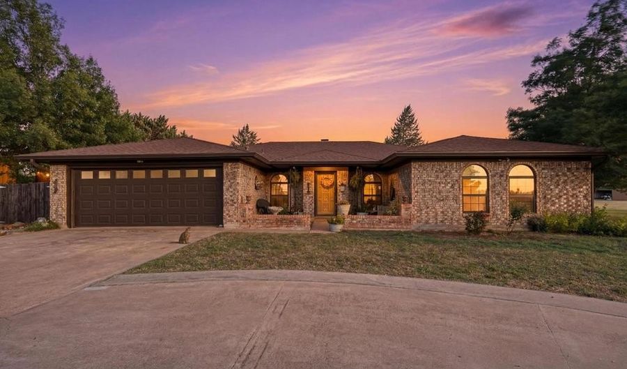 188 Avenida Cortez, Abilene, TX 79602 - 3 Beds, 2 Bath