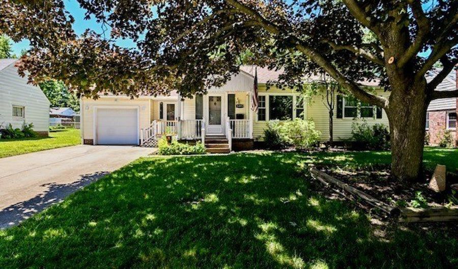 1495 Fairview Pl, Alliance, OH 44601 - 3 Beds, 1 Bath