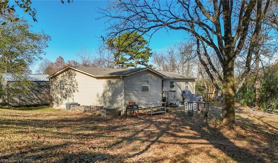 1425 Carbon Plant Rd, Altus, AR 72821 - 4 Beds, 2 Bath