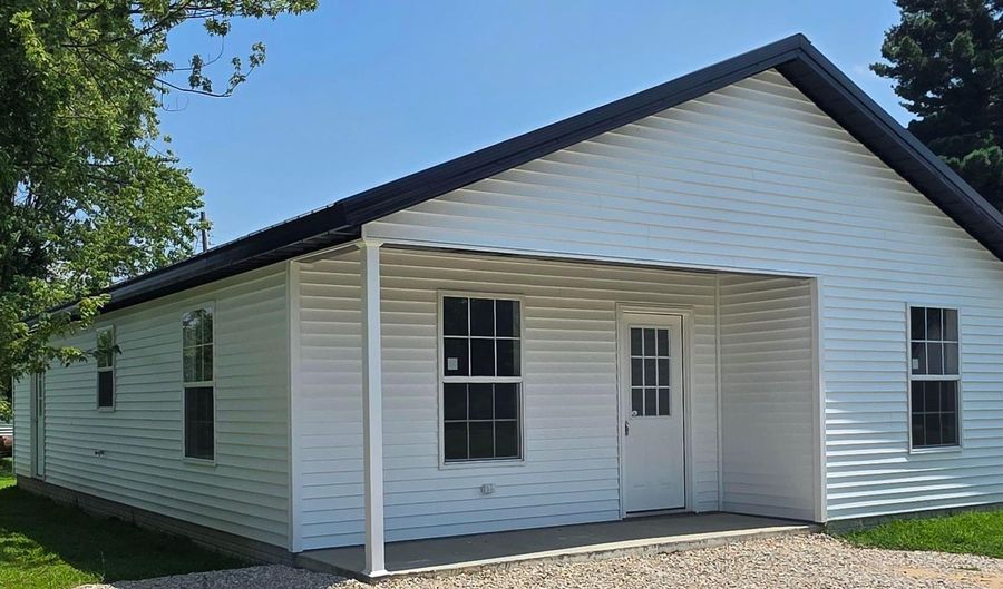 703 S Durbin St, Bicknell, IN 47512 - 3 Beds, 2 Bath