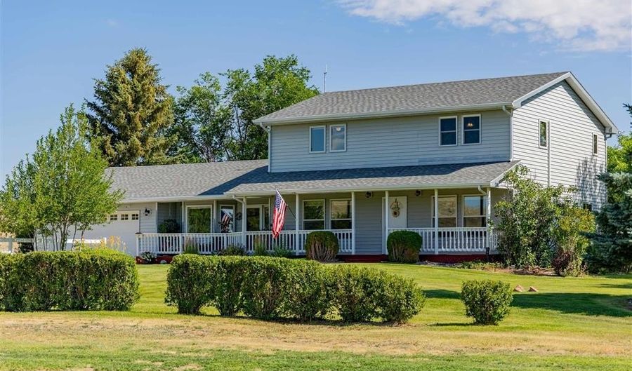 14 Beacon Dr, Cody, WY 82414 - 6 Beds, 3 Bath