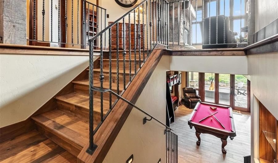 53 LONG RIDGE Dr, Breckenridge, CO 80424 - 4 Beds, 6 Bath