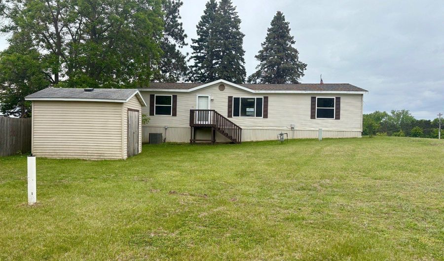 97 D Mall Dr, Altoona, WI 54720 - 3 Beds, 2 Bath