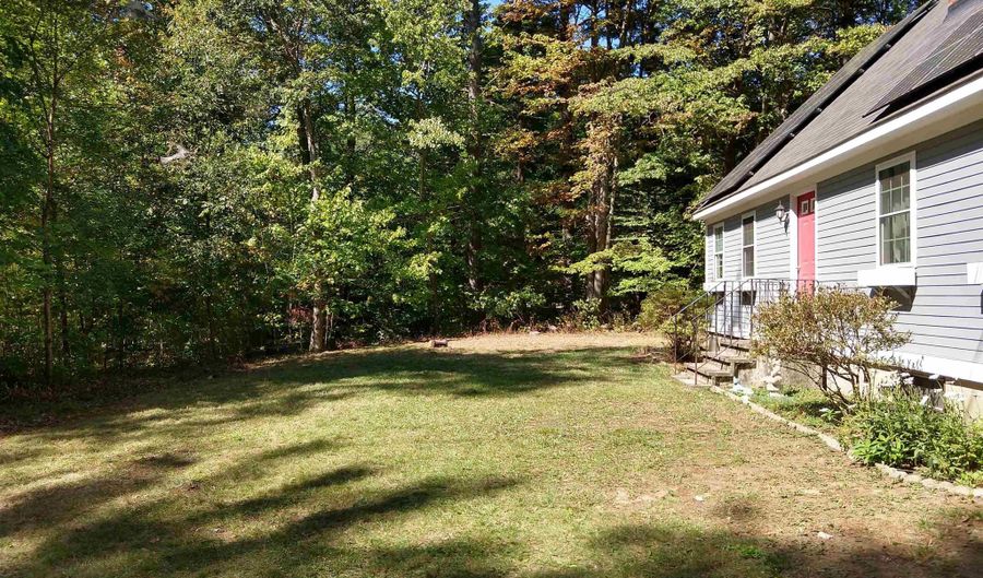 29 Quaker Ln, Barrington, NH 03825 - 3 Beds, 2 Bath