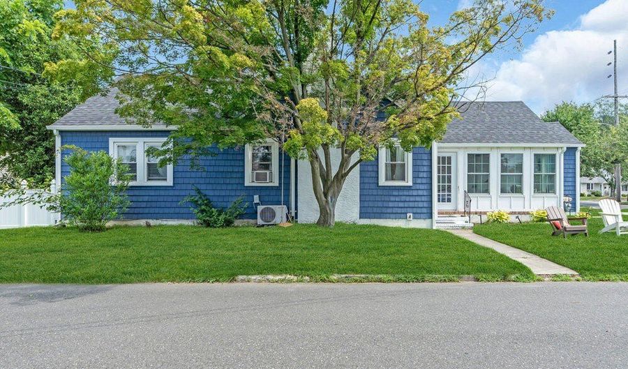 99 River Ct, Belmar, NJ 07719 - 2 Beds, 1 Bath
