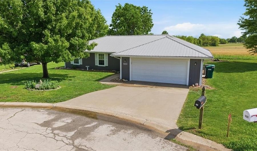 531 S Truman Rd, Archie, MO 64725 - 3 Beds, 2 Bath