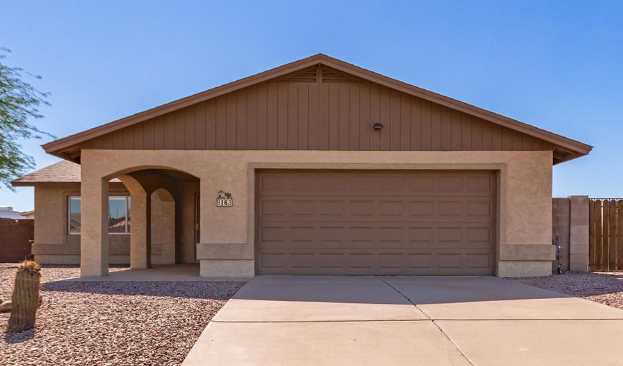 9163 W RAVEN Dr, Arizona City, AZ 85123 - 2 Beds, 2 Bath