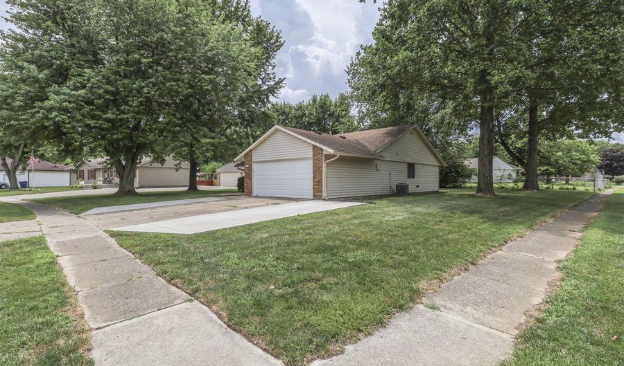40 Village Rd, Bargersville, IN 46106 - 3 Beds, 2 Bath