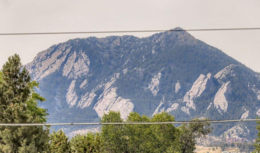 925 Waite Dr, Boulder, CO 80303 - 3 Beds, 3 Bath