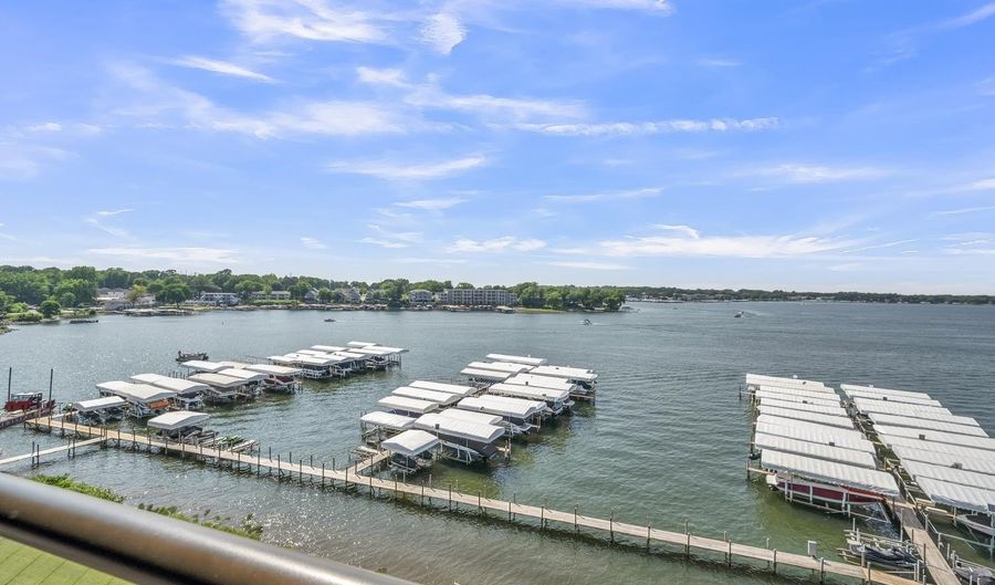570 Linden Drive 309, Arnolds Park, IA 51331 - 4 Beds, 3 Bath