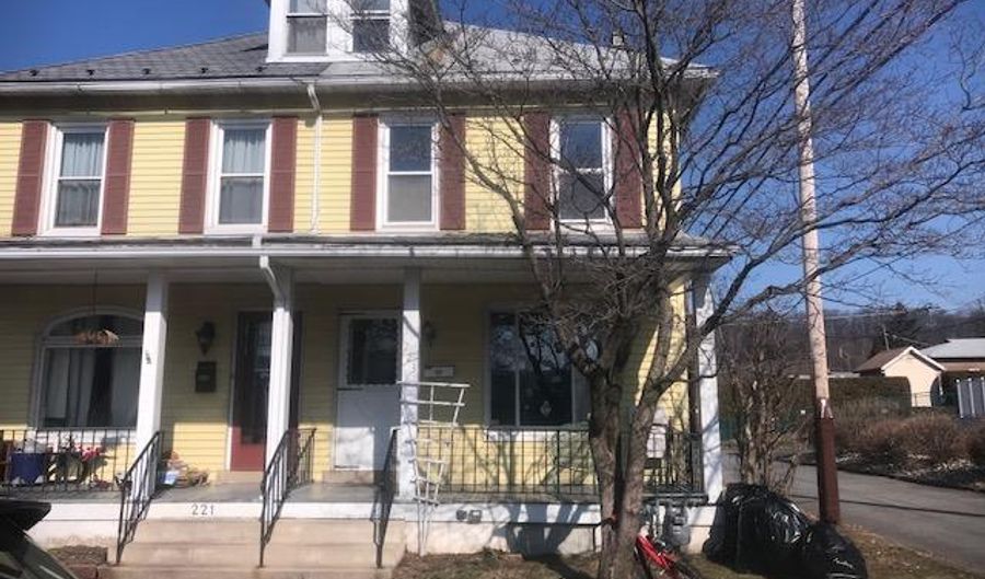 223 E Lexington St, Allentown, PA 18103 - 4 Beds, 2 Bath