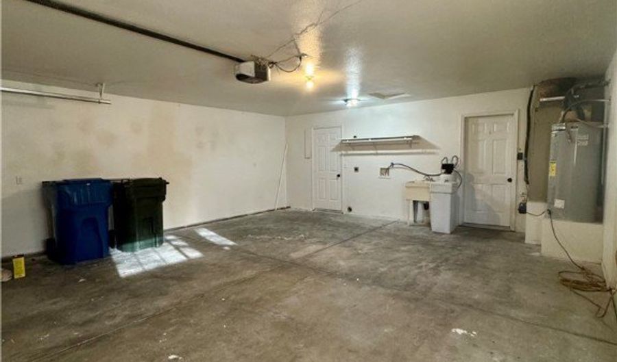 3480 Florence Ave, Bullhead City, AZ 86429 - 3 Beds, 2 Bath