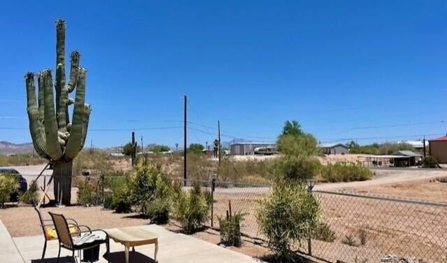 120 N Royal Palm Rd, Apache Junction, AZ 85119 - 3 Beds, 2 Bath