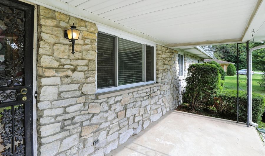 8219 Bishops Ln, Indianapolis, IN 46217 - 3 Beds, 2 Bath