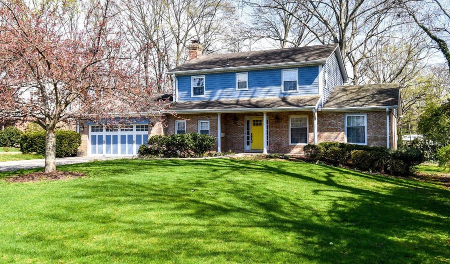 9309 REEF Ct, Alexandria, VA 22309 - 4 Beds, 4 Bath