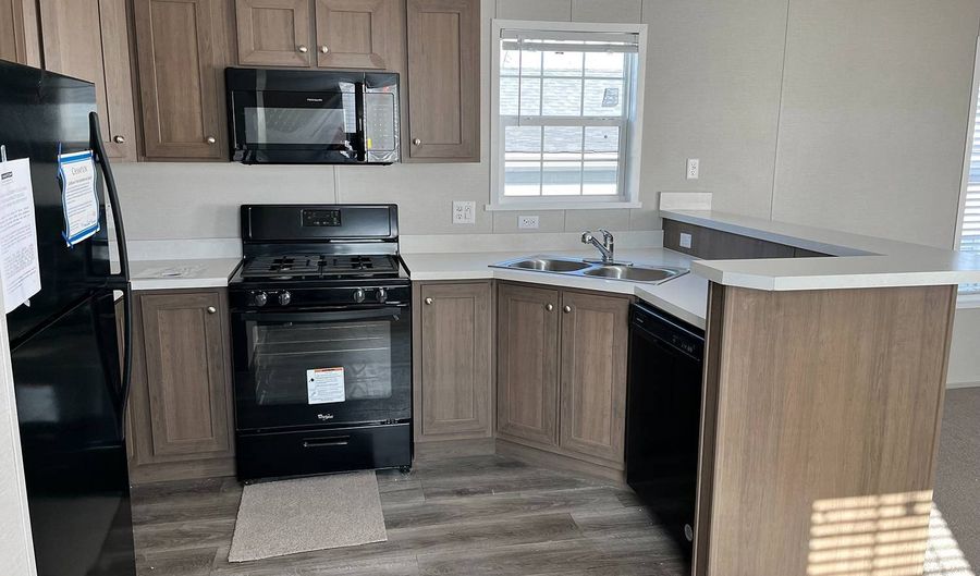 235 Avon Village Dr Lot 231, Avon, IN 46123 - 2 Beds, 2 Bath