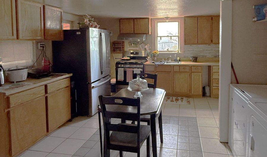 410 E Fairground Rd, Artesia, NM 88210 - 3 Beds, 2 Bath