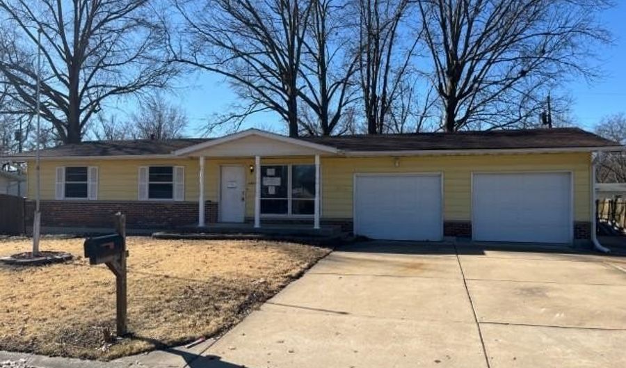 2283 Cessna Dr, Arnold, MO 63010 - 3 Beds, 2 Bath