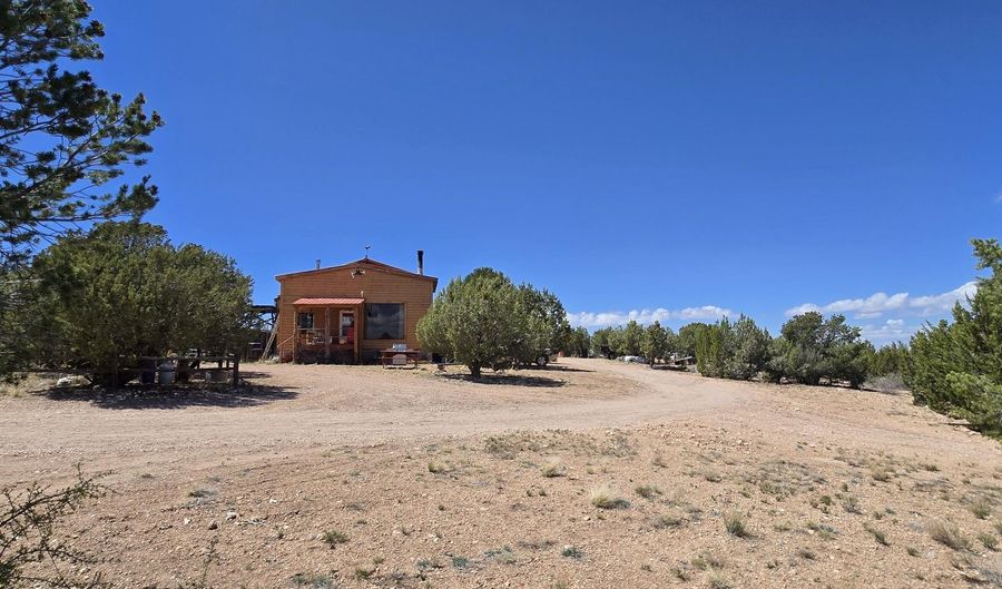 2795 W Poppy Rd, Ash Fork, AZ 86320 - 2 Beds, 2 Bath
