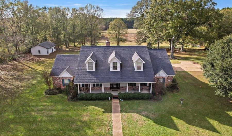 3100 Wallace Dr, Bogue Chitto, MS 39629 - 6 Beds, 4 Bath