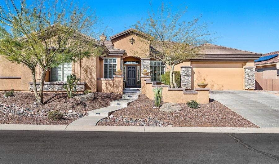 1320 W WHITMAN Dr, Anthem, AZ 85086 - 4 Beds, 4 Bath