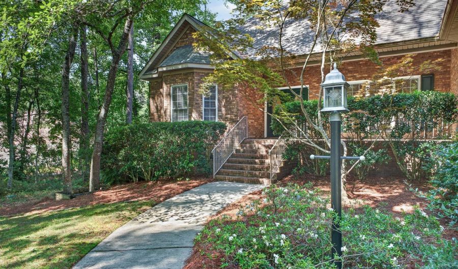 3335 Glenview Dr, Aiken, SC 29803 - 4 Beds, 4 Bath