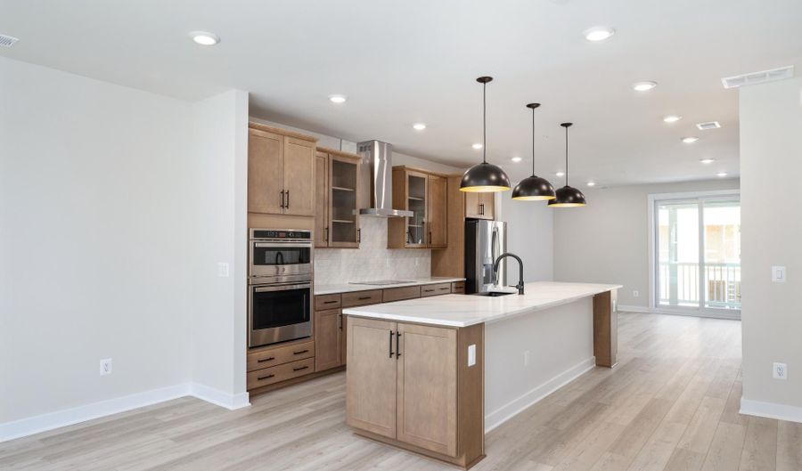 44581 STRABANE Ter, Ashburn, VA 20147 - 3 Beds, 3 Bath