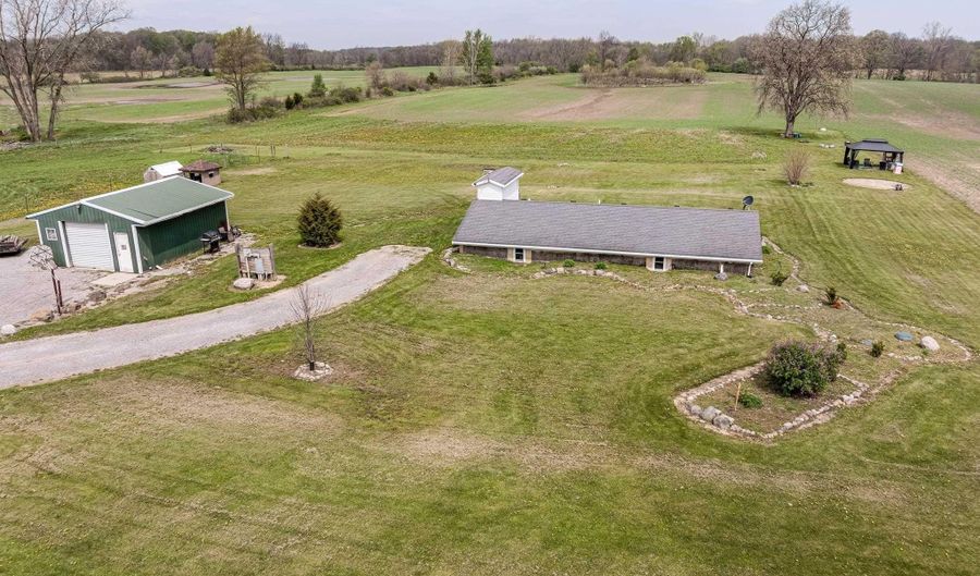 1917 County Road 28, Auburn, IN 46706 - 3 Beds, 2 Bath