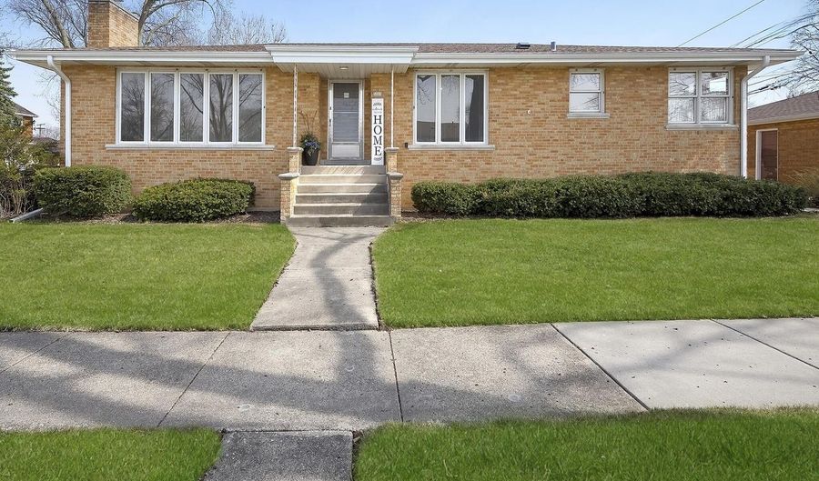 5313 W 102nd St, Oak Lawn, IL 60453 - 3 Beds, 2 Bath