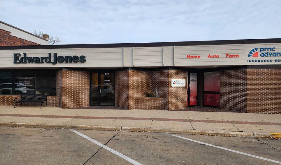 219 E State, Algona, IA 50511 - 0 Beds, 0 Bath