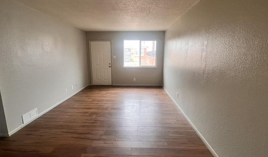 423 Dallas St SE A, Albuquerque, NM 87108 - 2 Beds, 1 Bath
