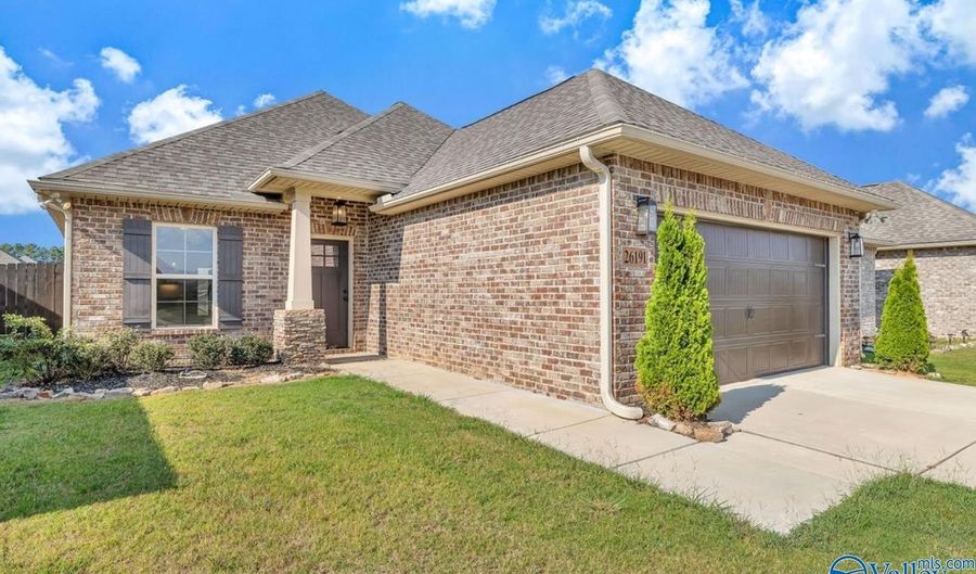 26191 Cold Creek Dr, Athens, AL 35613 - 3 Beds, 2 Bath