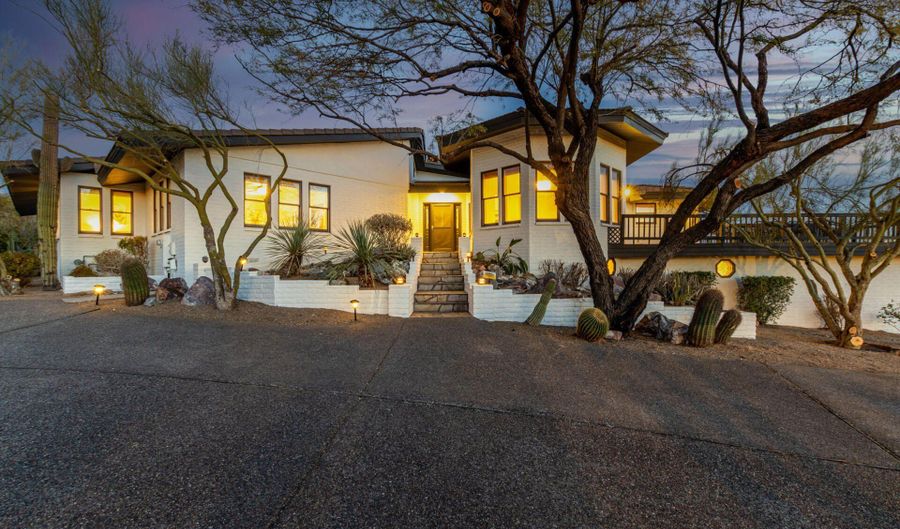 6831 E STAGECOACH PASS, Carefree, AZ 85377 - 5 Beds, 4 Bath