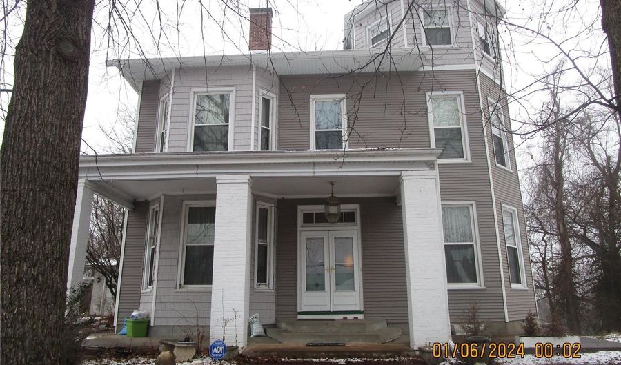 1217 State St, Alton, IL 62002 - 4 Beds, 3 Bath