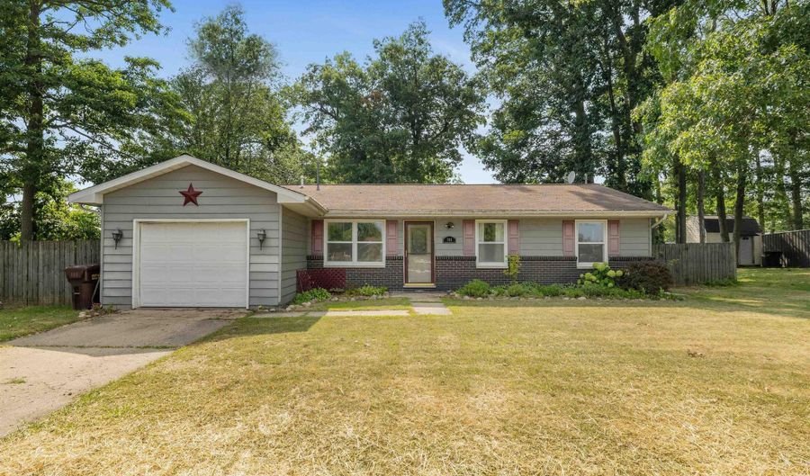 701 Shawnee Dr, Angola, IN 46703 - 3 Beds, 2 Bath
