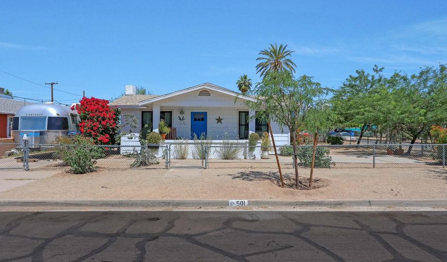 501 N 13th Ave, Phoenix, AZ 85007 - 3 Beds, 2 Bath