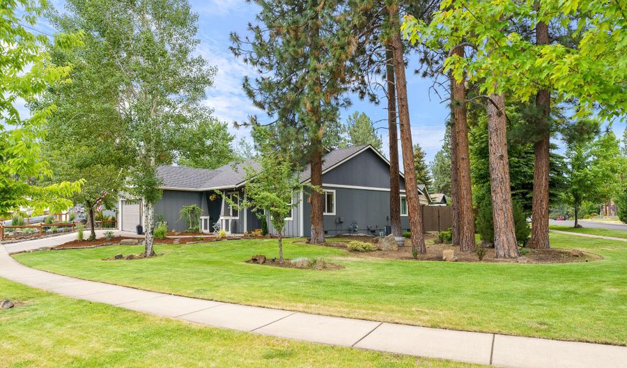 19801 Water Fowl Ln, Bend, OR 97702 - 3 Beds, 2 Bath