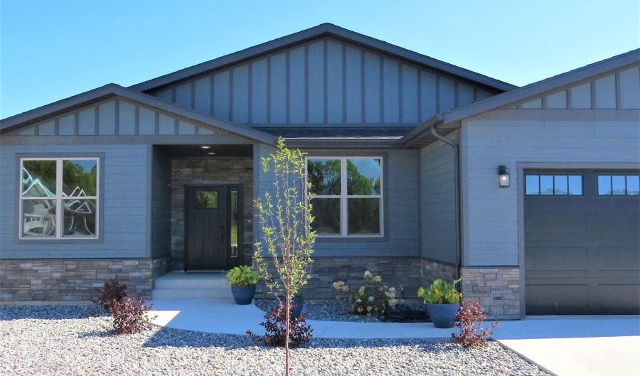 573 Riverstone Dr, Ranchester, WY 82839 - 3 Beds, 2 Bath