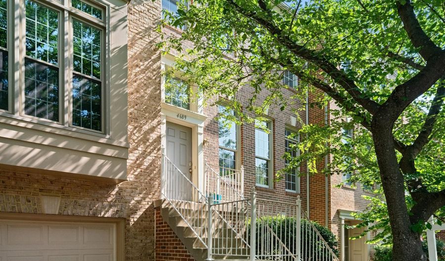 4689 KIRKPATRICK Ln, Alexandria, VA 22311 - 3 Beds, 4 Bath