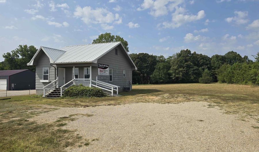 103 US 62 Hwy, Ash Flat, AR 72513 - 0 Beds, 0 Bath