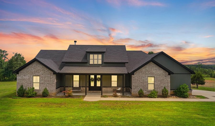 10549 Highway 298, Benton, AR 72019 - 4 Beds, 3 Bath