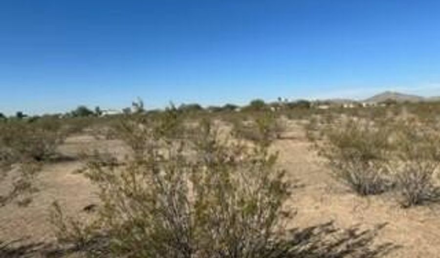 S 1/2 OF NE Avenue, Casa Grande, AZ 85122 - 0 Beds, 0 Bath